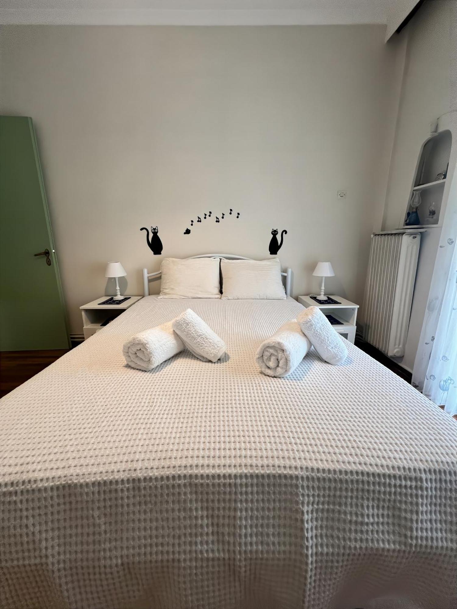 Sonia'S Skg 3 Bedroom Family Apartment - Near Metro Salonic Exterior foto