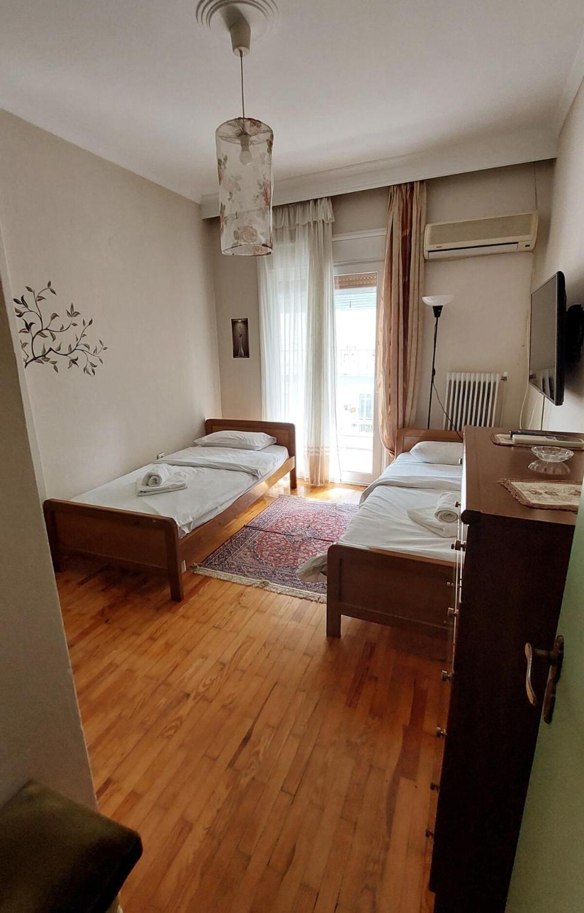 Sonia'S Skg 3 Bedroom Family Apartment - Near Metro Salonic Exterior foto